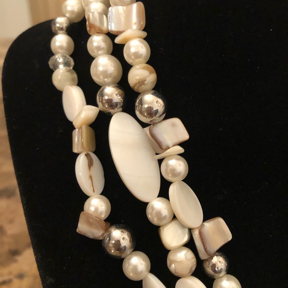 Shell necklace - Picture 5 of 8